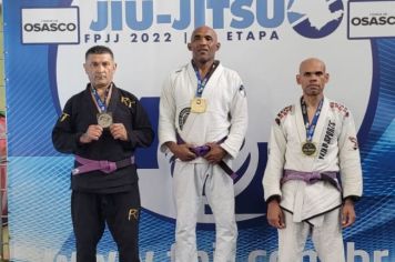 Representatividade Itatinguense em pódio de competição de Jiu-Jitsu