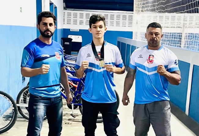 ATLETA DE ITATINGA LEVA TÍTULO EM COMPETIÇÃO MMA