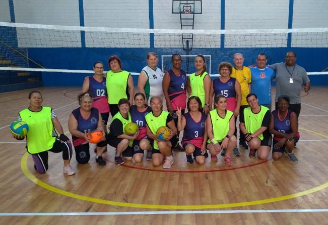[AMISTOSO DE VÔLEI ADAPTADO EM ITATINGA]