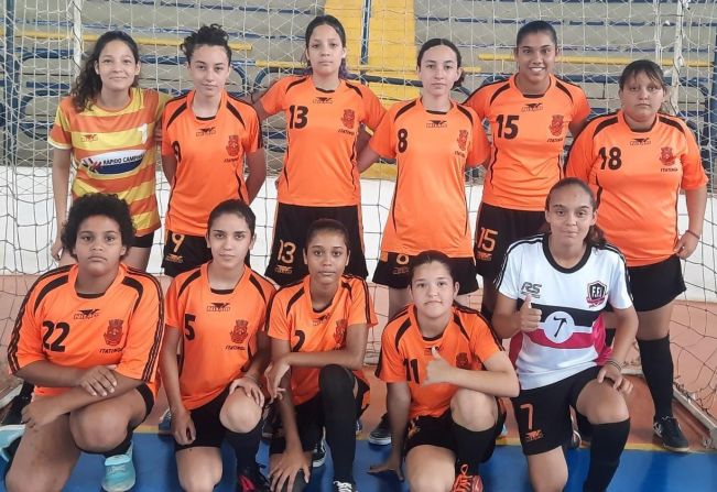 [MODALIDADE FUTSAL FEMININO REPRESENTA ITATINGA EM DISPUTA CONTRA BOTUCATU]