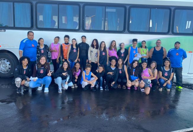 [MODALIDADE BASQUETE BOL FEMININO REPRESENTA ITATINGA EM ESTREIA EM LIGA DE BASQUETE BOL FEMININO]