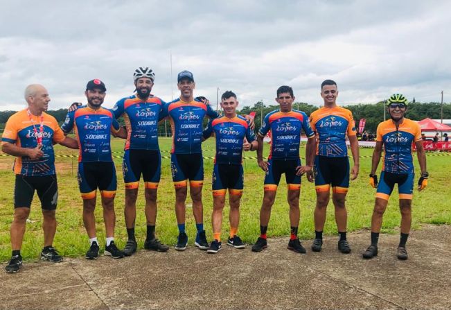 CICLISTAS DE ITATINGA PARTICIPAM DA COPA SUDOESTE DE MOUNTAIN BIKE]